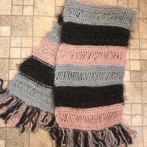 Wide Drop-Stitch Scarf